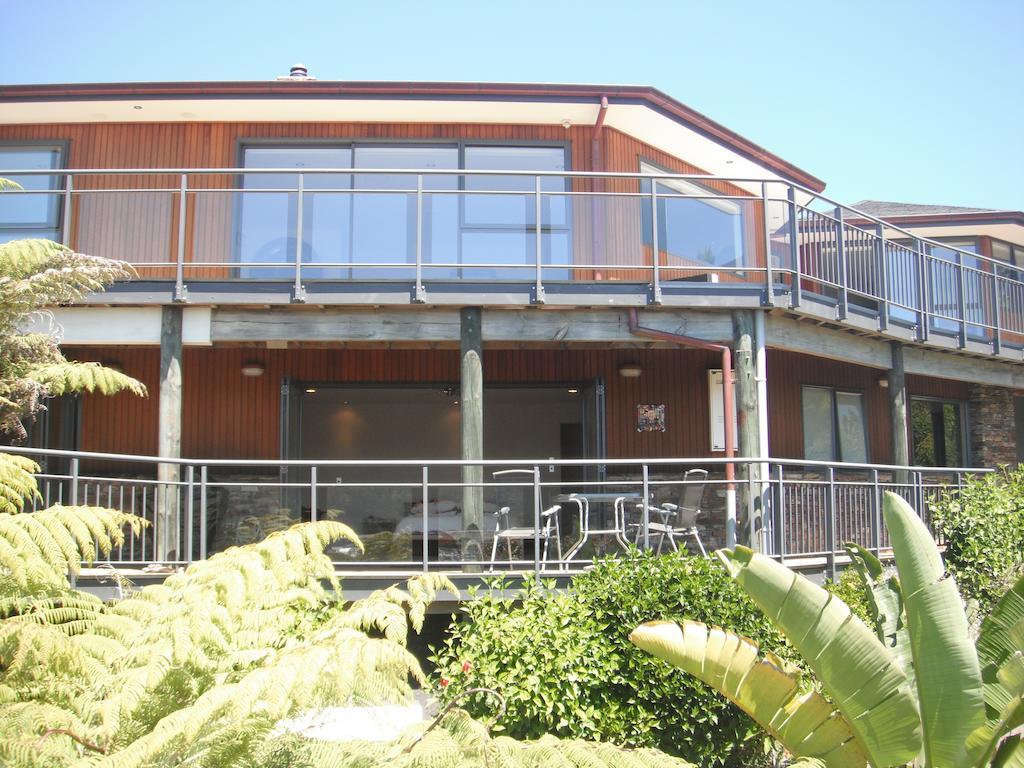Whangamata Vistas B&B Exterior photo