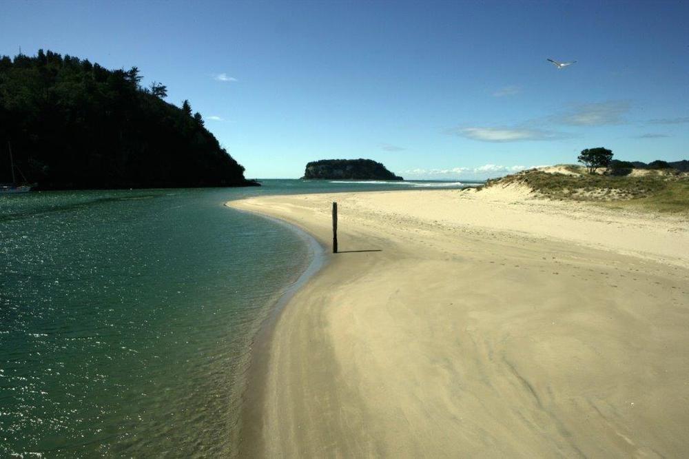 Whangamata Vistas B&B Exterior photo