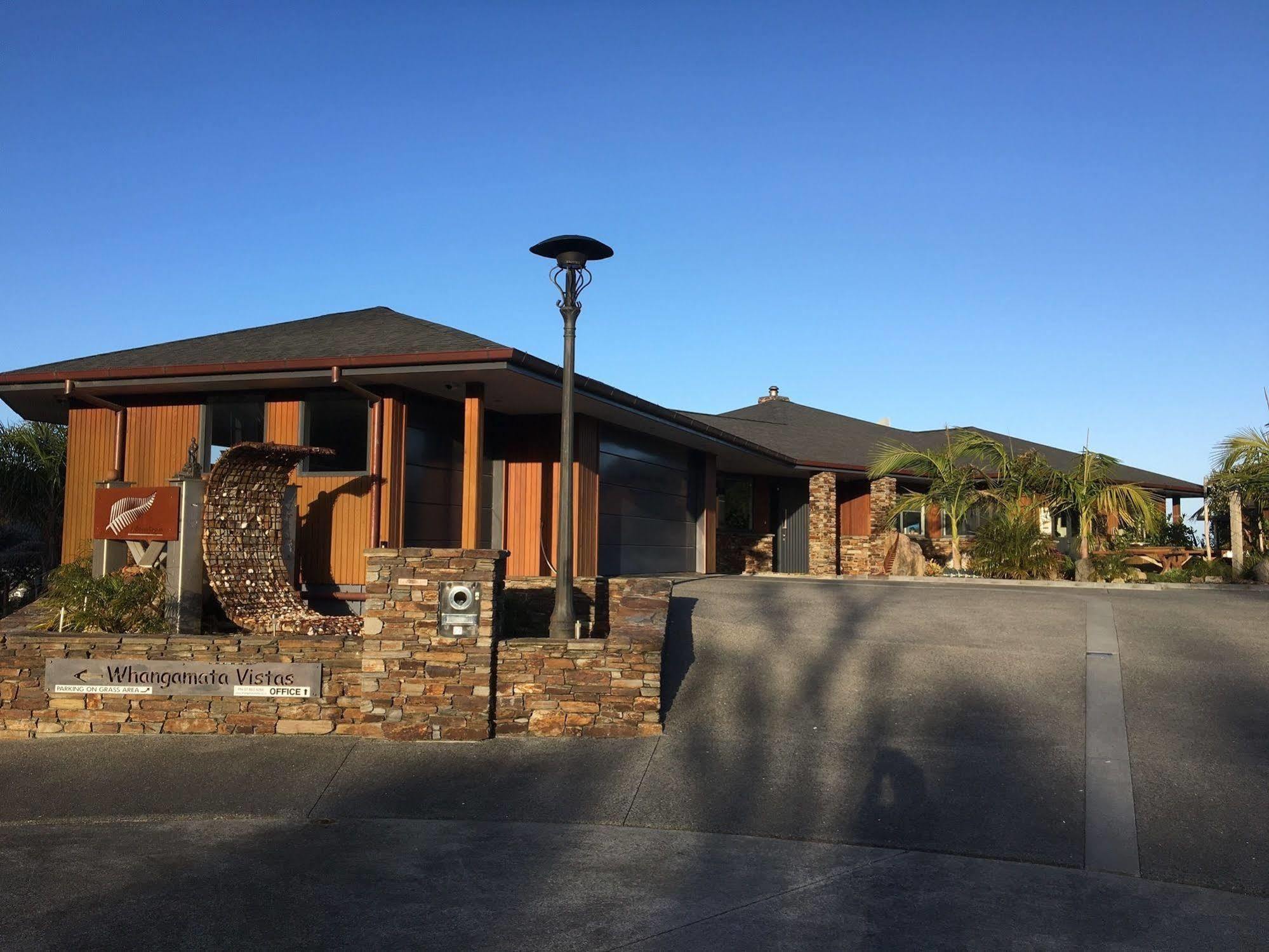 Whangamata Vistas B&B Exterior photo