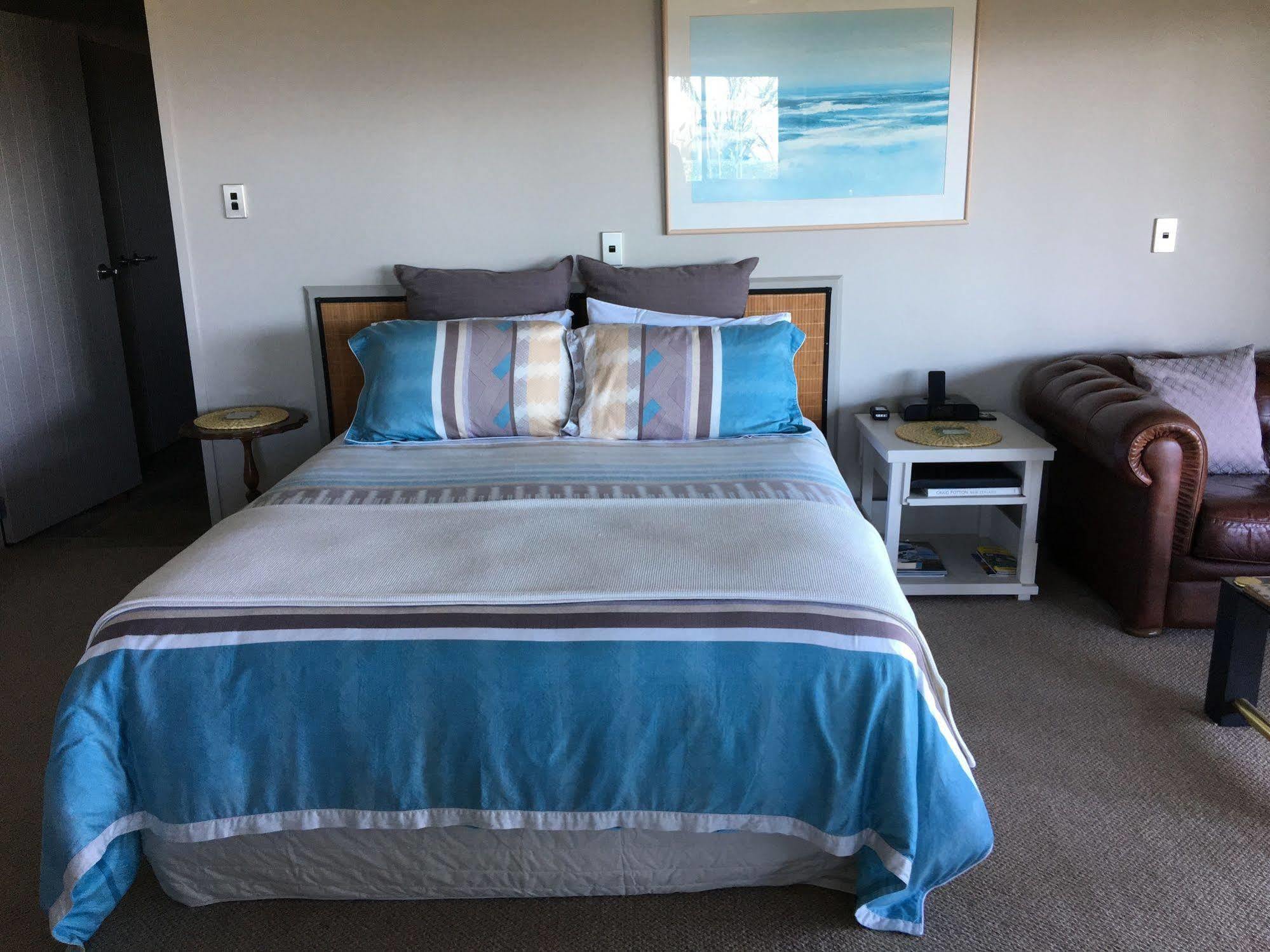 Whangamata Vistas B&B Exterior photo