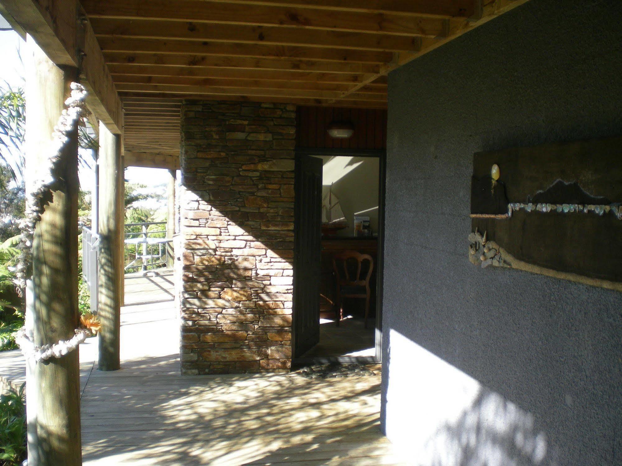Whangamata Vistas B&B Exterior photo