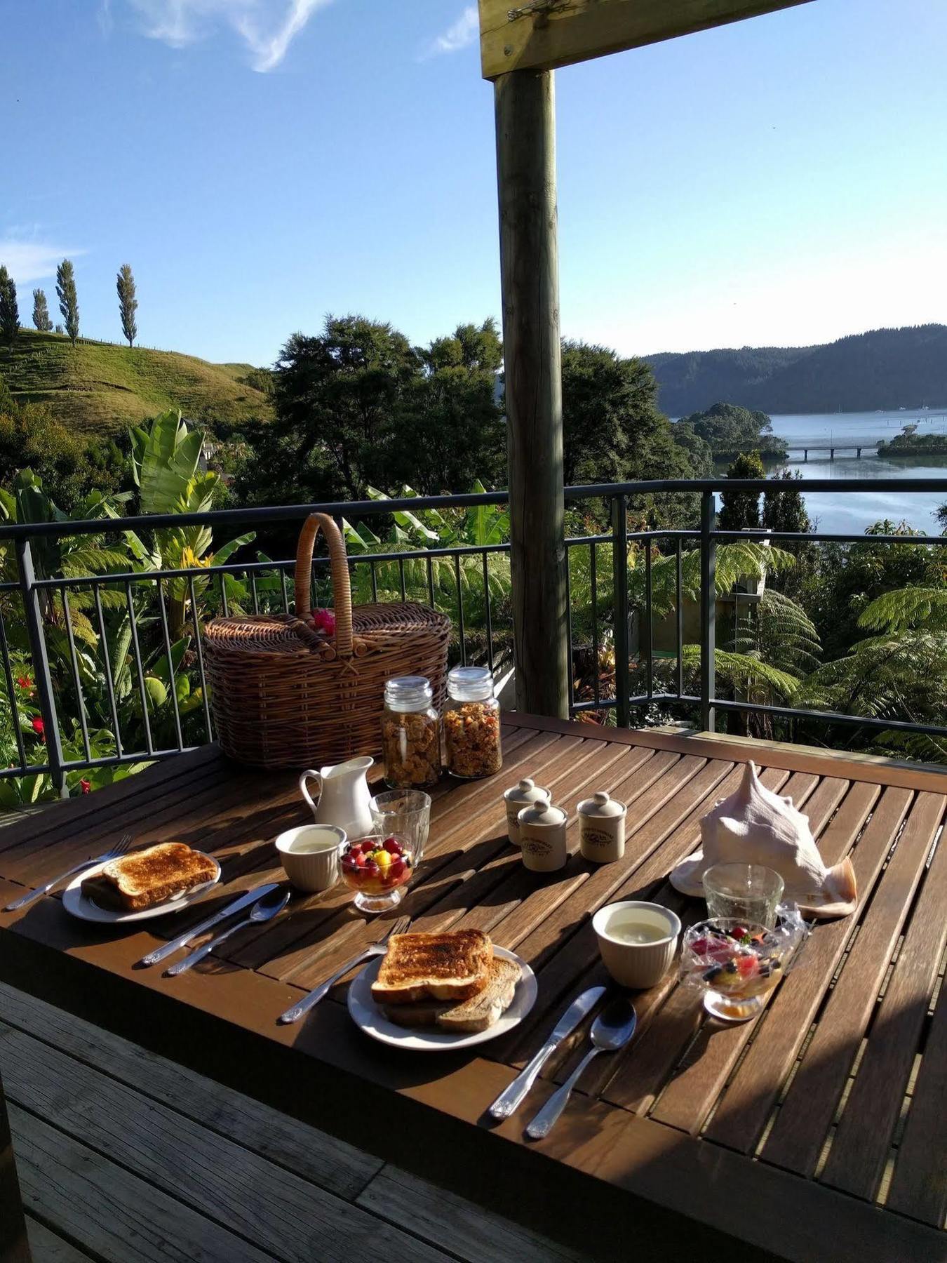 Whangamata Vistas B&B Exterior photo